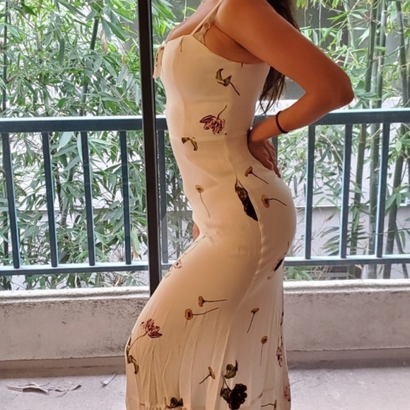 Flawed Reformation Prairie Gardenia Floral White Maxi Dress Boho Romantic Size 2 - Picture 6 of 16